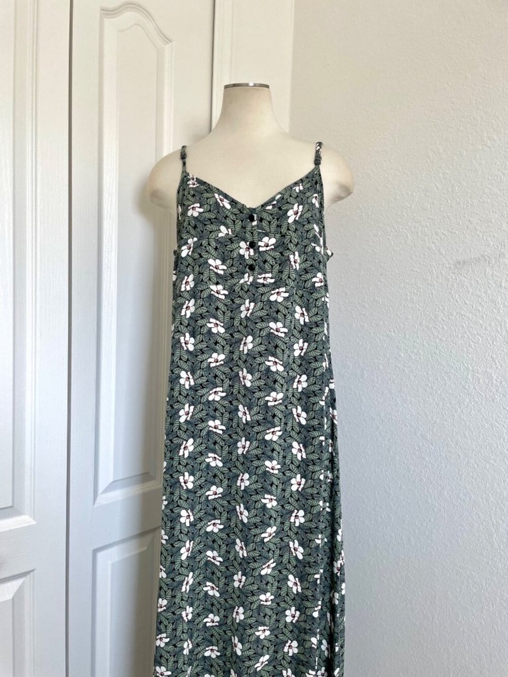 Flax Adjustable Spaghetti Strap Floral Tropical Print Maxi Summer Dress Medium - Picture 2 of 12